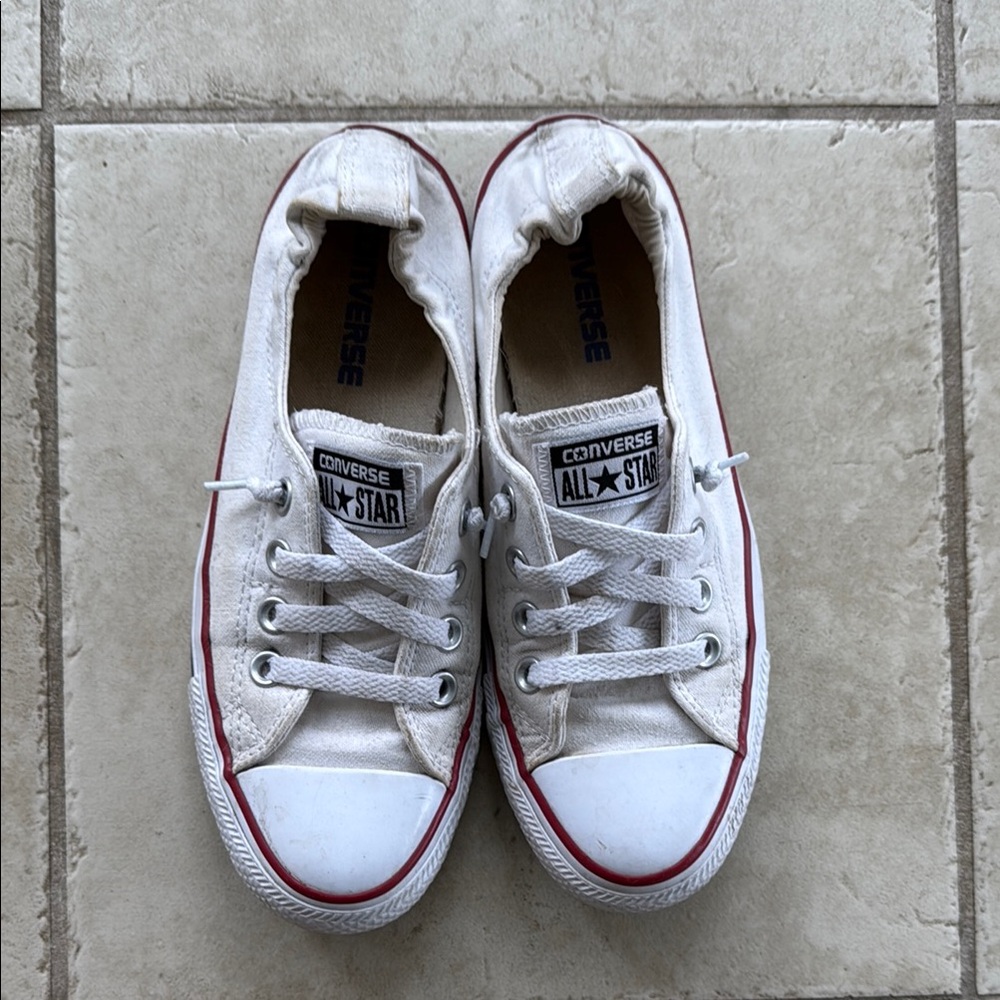 Converse White Canvas Sneakers Classic Low-Top Design
